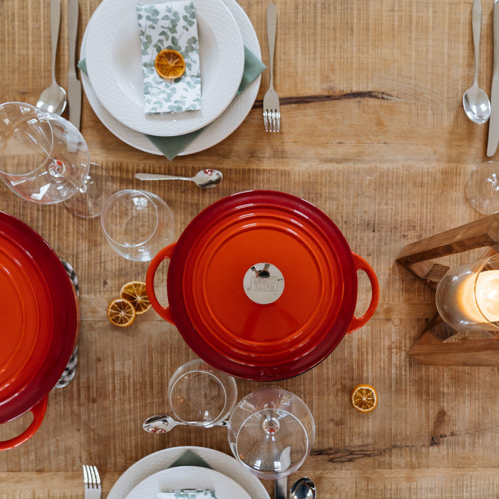 Alles wat je moet weten over gietijzeren kookpotten en pannen.